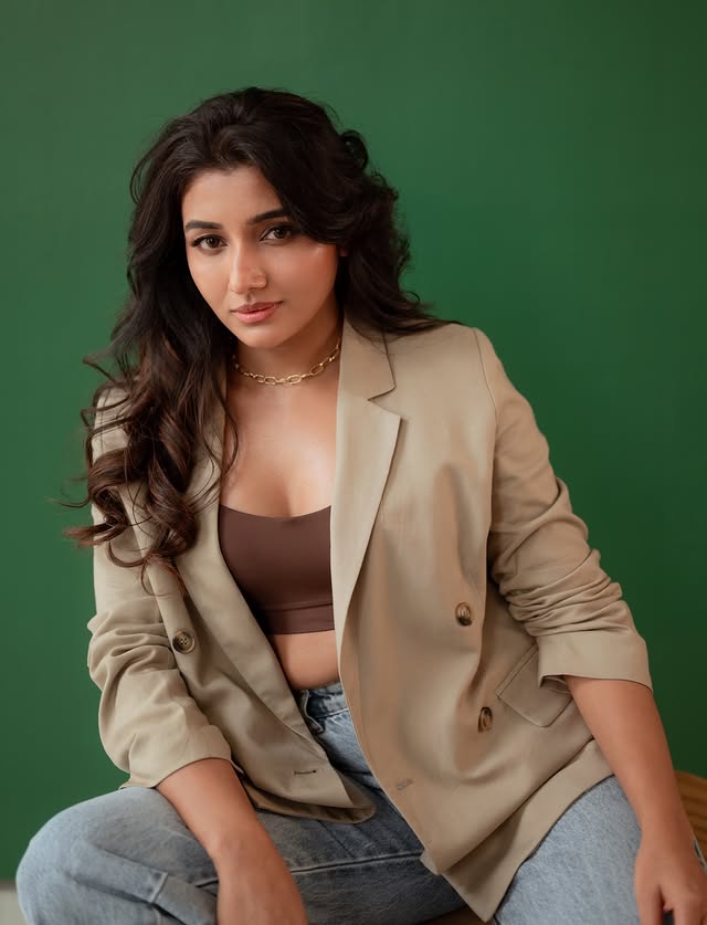 Mirna Menon Photo Gallery