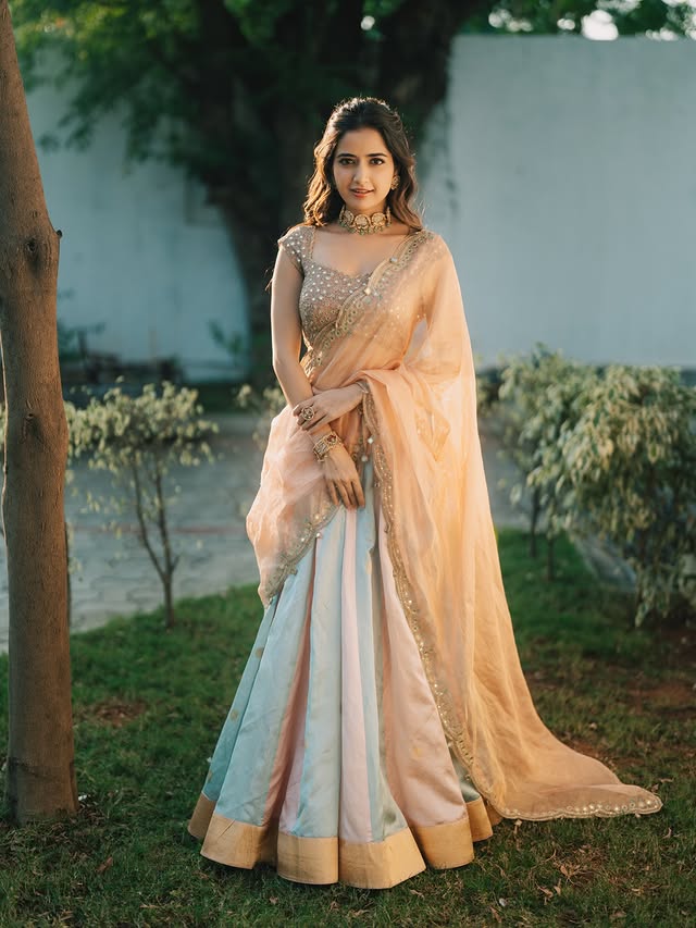 Ashika Ranganath Photo Gallery