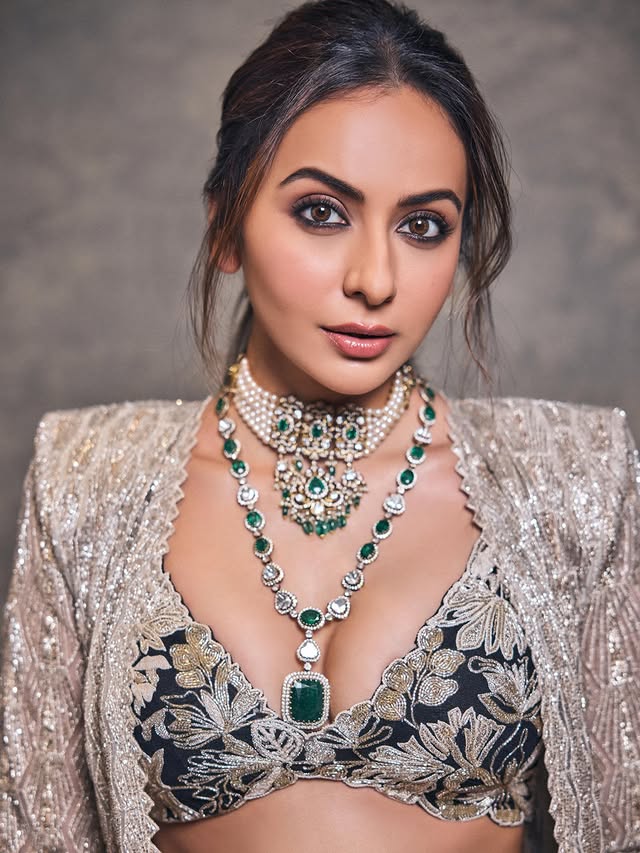 Rakul Preeth Singh Photo Gallery