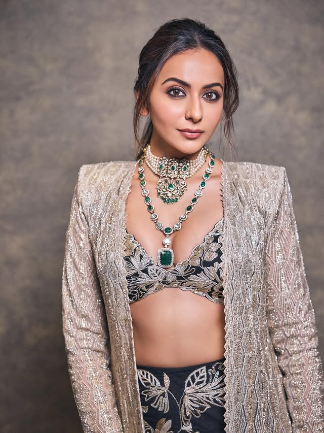 Rakul Preeth Singh Photo Gallery
