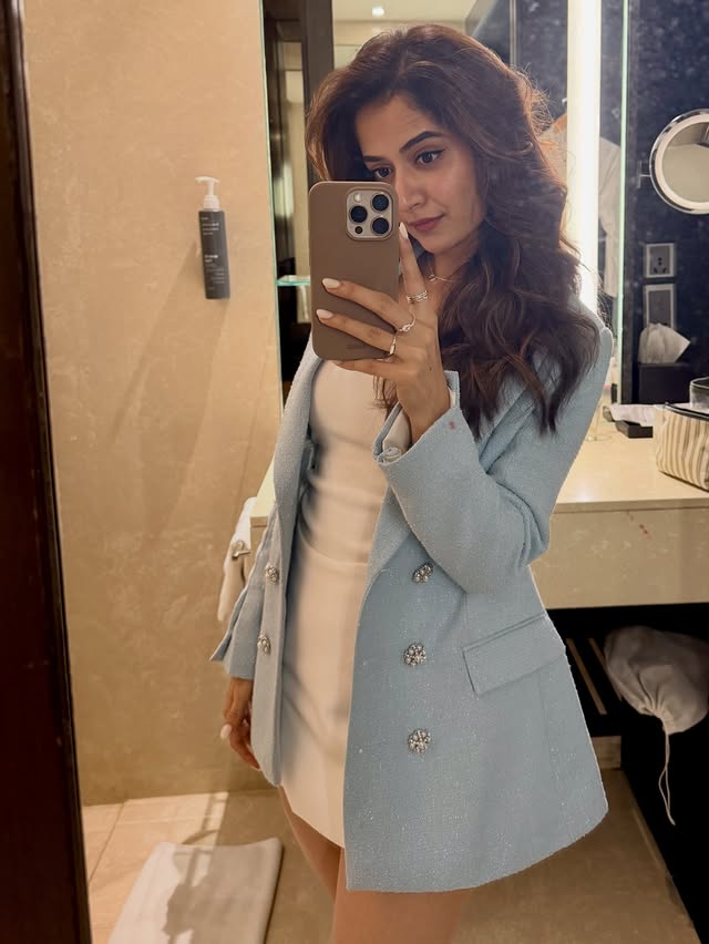 Ashika Ranganath Photo Gallery