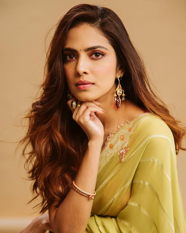 Malavika Mohanan (Source / Instagram) Malavika Mohanan Photo Gallery