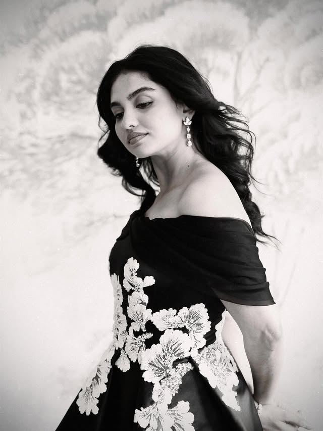 Mamitha Baiju (Source / Instagram ) Mamitha Baiju photo Gallery