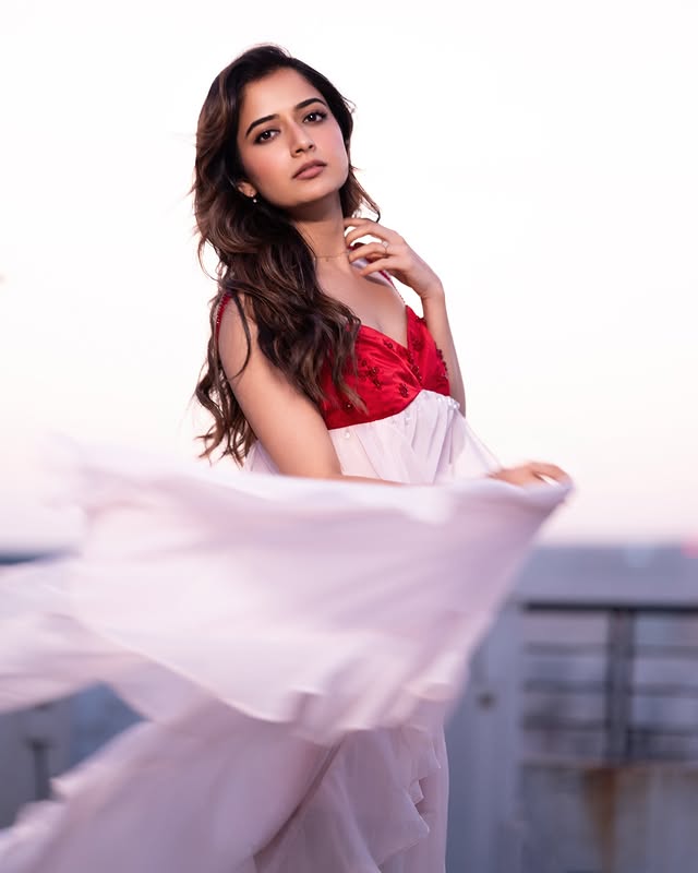 Ashika Ranganath Photo Gallery