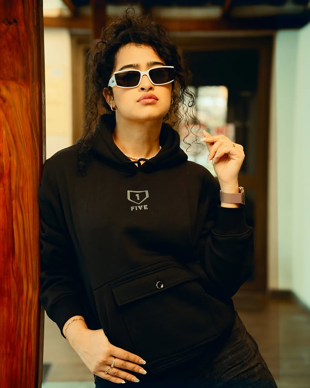 Apsara Rani photo Gallery