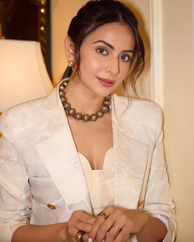 Rakul Preeth Singh Photo Gallery