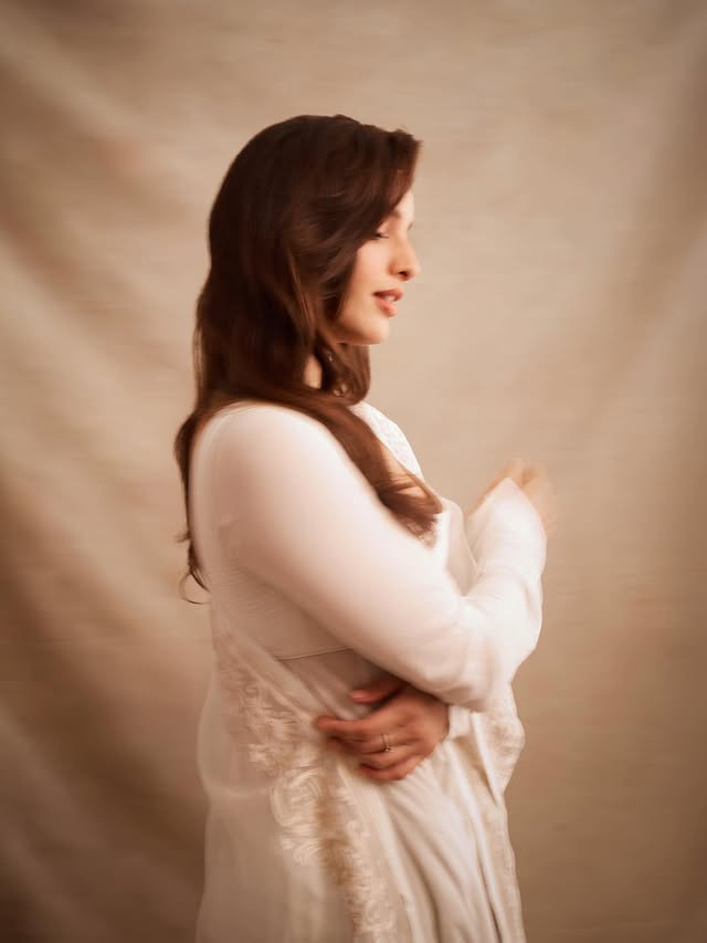 Triptii Dimri photo Gallery