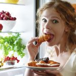 Eating Too Fast: టైం లేదని త్వరగా తింటున్నారా ? ఎంత డేంజరో తెలిస్తే షాక్ అవుతారు
