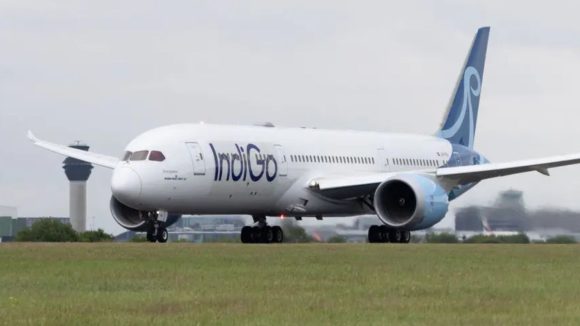 IndiGo Bomb Threat: విమానాలకు ఆగని బాంబు బెదిరింపులు.. ఢిల్లీ వెళ్లాల్సిన ఇండిగో విమానం దారి మళ్లింపు!  