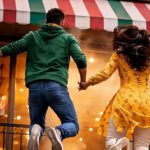 Lovers Jump Pizza Shop: హిందూ సంఘం సభ్యుల వేధింపులు.. భయపడిన లవర్స్.. రెండో అంతస్తులో