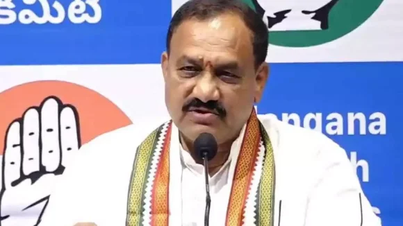 Mahesh Kumar Goud: కేటీఆర్‌కు లొట్టపీసు తప్ప ఏమీ తెలియదు..  పీసీసీ చీఫ్ ఘాటు వ్యాఖ్యలు!