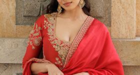 Malavika Mohanan: గ్లామర్ తో ఆకట్టుకుంటున్న ప్రభాస్ బ్యూటీ!