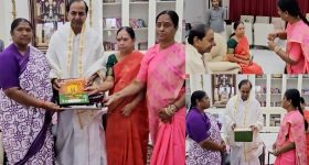 NovaWatch Smartwatch:స్మార్ట్ వాచ్‌లోనే ఇయర్ బడ్స్, రొటేటింగ్ కెమెరా.. ఇక ఫోన్‌తో పనేలేదు !