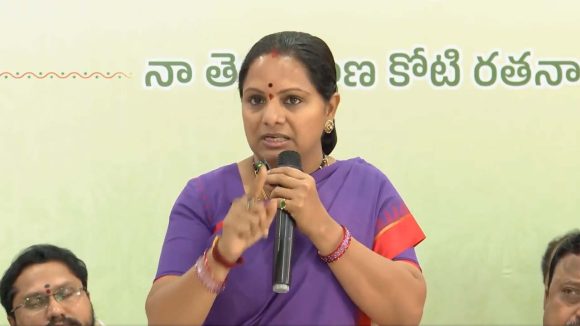 Telangana Jagruthi Kavitha: మున్సిపల్ ఎన్నికలపై కవిత క్లారిటీ.. పోటీ చేస్తారా? లేదా? అసలు విషయం ఇదే!