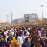 Medaram Jatara: మేడారం వనదేవతల దర్శనానికి పోటెత్తిన భక్తజనం.. కిలోమీటర్ల మేర నిలిచిన వాహనాలు