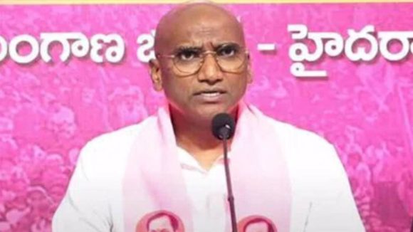 RS Praveen Kumar: ఆర్ఎస్ ప్రవీణ్ కుమార్‌కు పోలీసుల షాక్.. సిట్ చీఫ్‌ ఆరోపణలపై నోటీసులు జారీ!