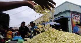 Jammu Kashmir:  ఎల్‌ఓసీ వెంబడి డ్రోన్ల హంగామా.. అప్రమత్తమైన భద్రతా బలగాలు, ఆపై కాల్పులు
