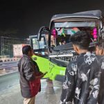 Private Travel Bus Incident: కాకినాడ జిల్లాలో ఘోర రోడ్డు ప్రమాదం.. లారీని ఢీకొట్టిన ట్రావెల్స్ బస్సు.. స్పాట్లో 5గురు