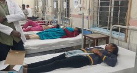 Khammam News: ఖమ్మంలో కాక రేపుతున్న మున్సిపల్ రాజకీయం.. ఓ పక్క గెలుపు వ్యూహాలు.. మరోపక్క జంపింగ్ రాజాల తంటాలు..!