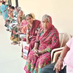 Ibrahimpatanam: కనిపెంచినందుకు కానుక ఇదేనా..? ఒకేసారి పోలీస్ స్టేషన్ మెట్లెక్కిన 35 మంది వృద్ధులు!