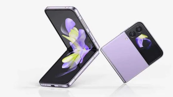 Samsung Flip Discount: గెలాక్సీ Z ఫ్లిప్ ఫోల్డెబుల్ ఫోన్‌పై భారీ తగ్గింపు.. ఏకంగా రూ.50000 డిస్కౌంట్