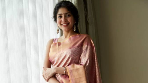 Sai Pallavi : సాయిపల్లవికి గోల్డెన్ ఆఫర్.. పాన్ ఇండియా హీరో మూవీలో ఛాన్స్..!