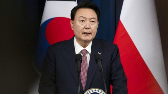 South Korea : మాజీ అధ్యక్షుడికి మరణశిక్ష విధించండి.. మార్షల్ లా కేసులో వాదనలు