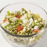 Sprouts Benefits: పోషకాల గని మొలకలు.. రోజూ తింటే మీ శరీరంలో జరిగే అద్భుతాలివే!