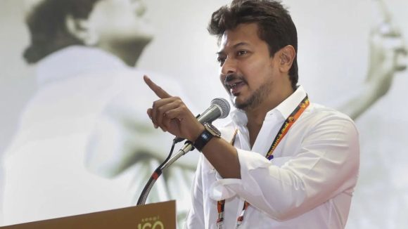 Udhayanidhi Stalin: హిందీ అంటే భాషలను మింగేసే రాక్షసి.. ఉదయనిధి స్టాలిన్ ఘాటు వ్యాఖ్యలు..
