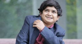 Jabardasth Naresh: గంటలో 10 లక్షల... కోడి పందెంల్లో జబర్దస్త్ నరేష్‌కి వచ్చిన లాభం