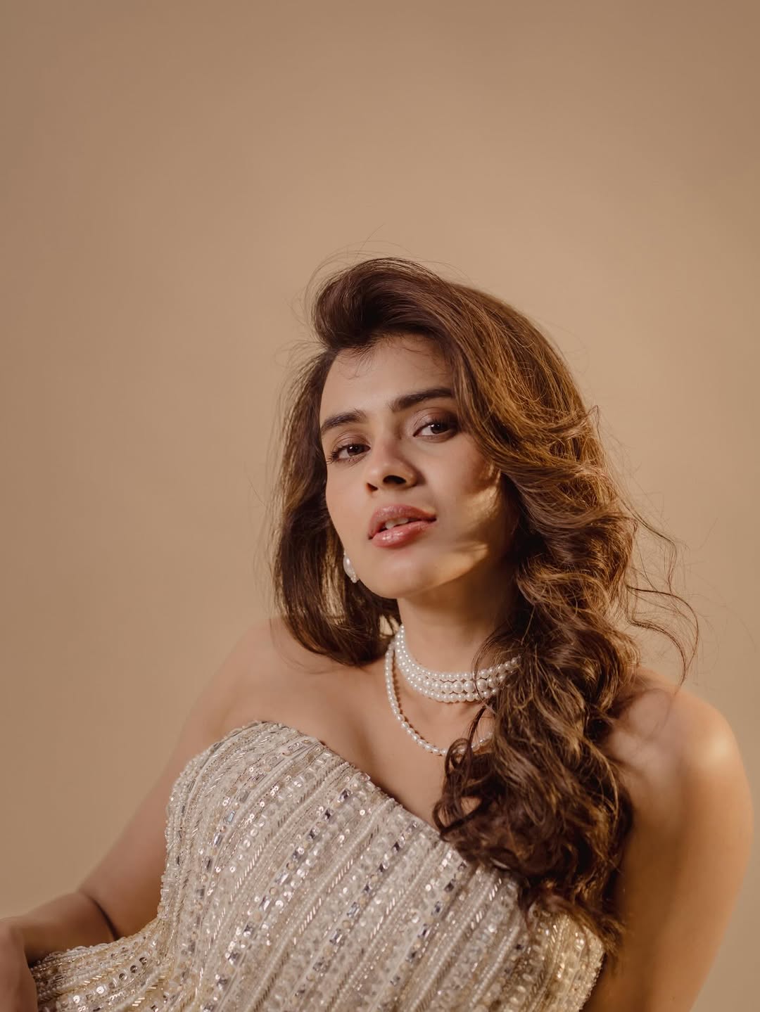 Actress hebah patel Photo Gallery