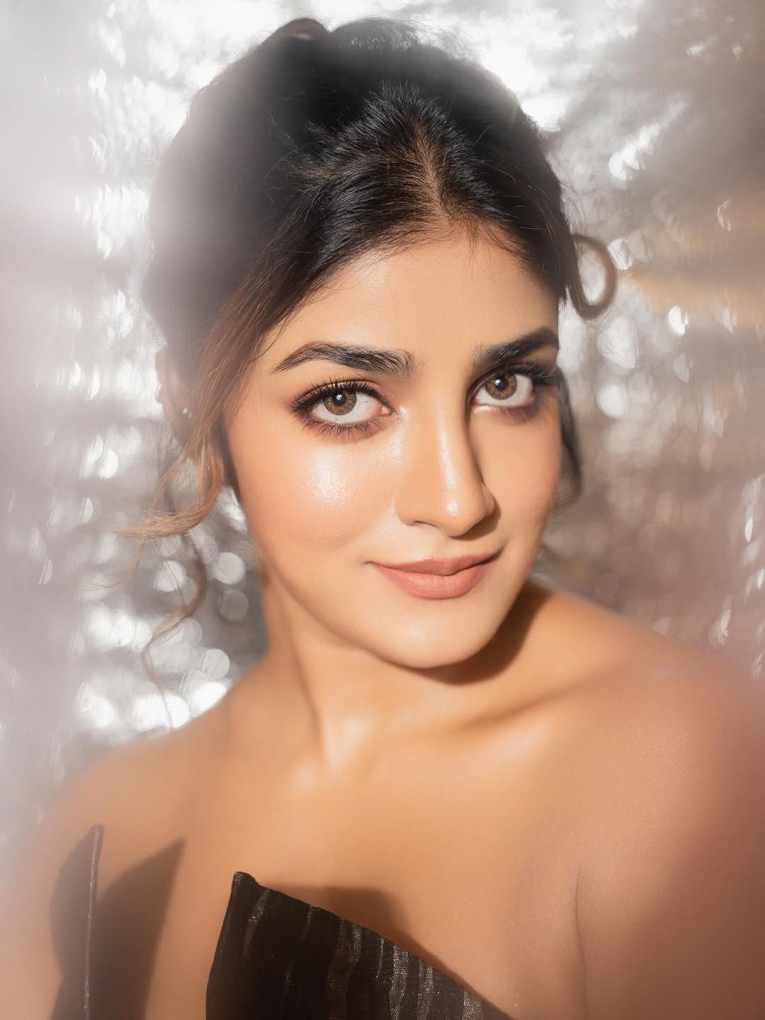 Actress Dimple Hayathi Photo Gallery