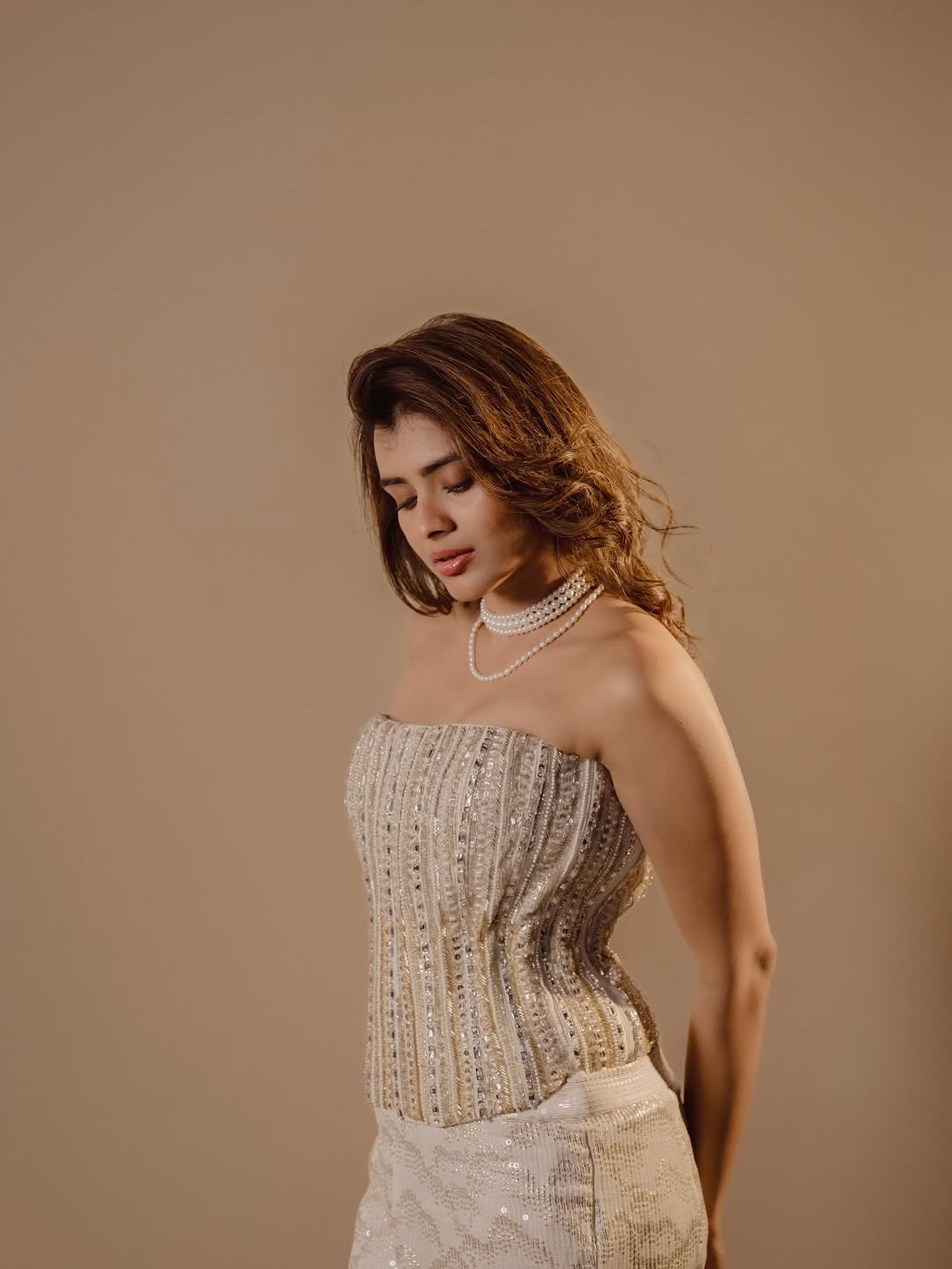 Actress hebah patel Photo Gallery