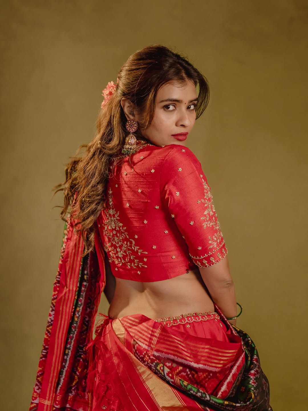 Actress hebah patel Photo Gallery