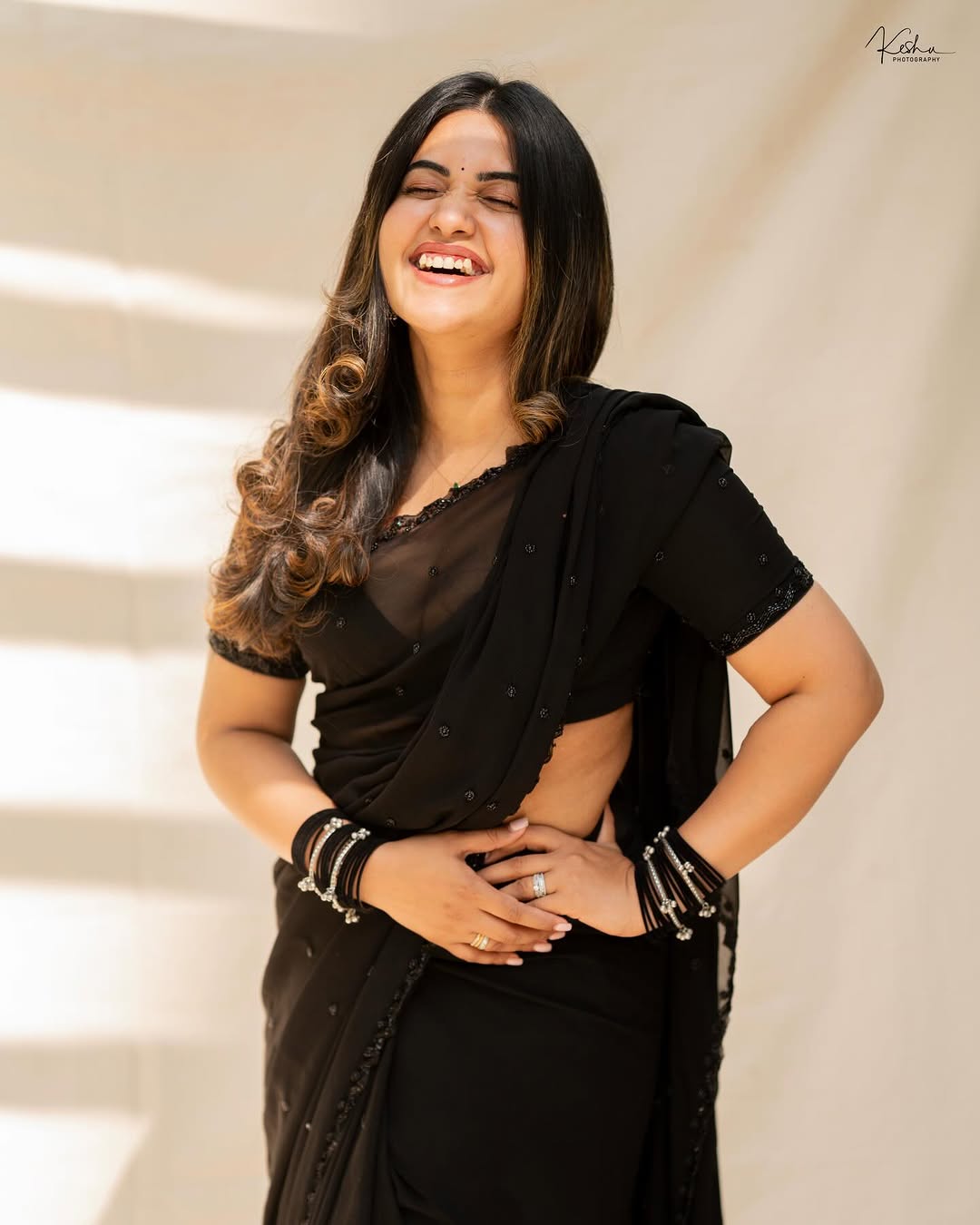 Actress Sravanthi Chokarapu Photo Gallery