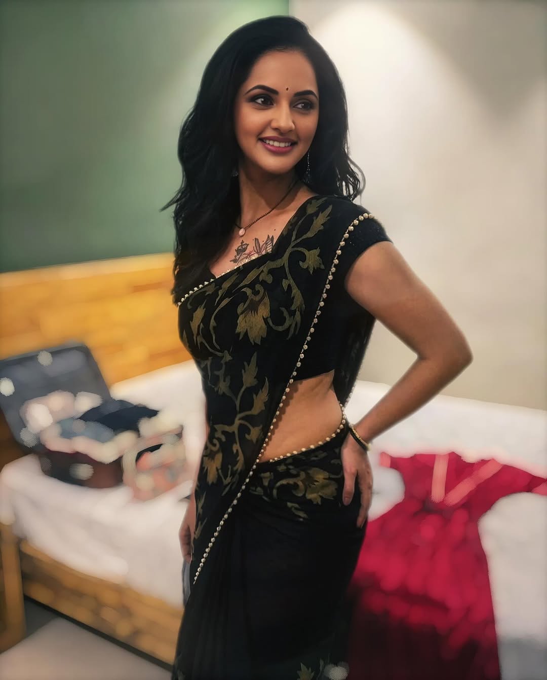 Actress Jyoti Poorvaj Photo Gallery