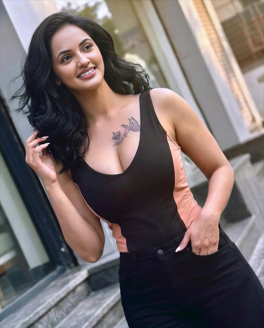 Actress Jyoti Poorvaj Photo Gallery