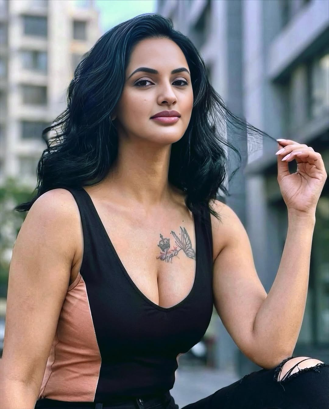 Actress Jyoti Poorvaj Photo Gallery