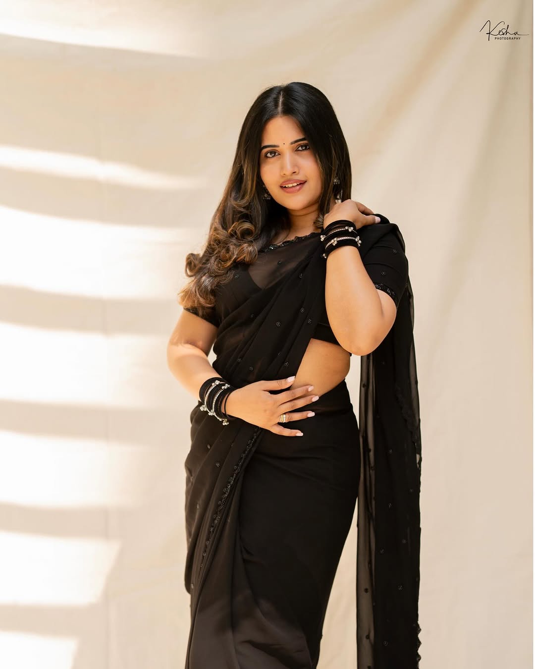 Actress Sravanthi Chokarapu Photo Gallery