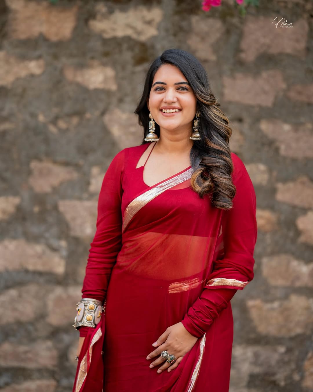 Actress Sravanthi Chokarapu Photo Gallery