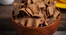 Ragi Chips Recipe: ఇంట్లోనే కరకరలాడే రాగి చిప్స్.. బరువు తగ్గడానికి బెస్ట్ స్నాక్, రెడీ చేయడం సింపుల్