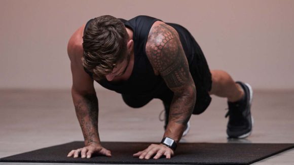 Push Ups: కేవలం పుషప్స్‌తోనే అద్భుతమైన బాడీ షేప్.. ఎలాగో తెలుసా ?