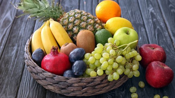 Fruits: ఒంట్లో సహజంగానే రక్తం పెరగాలంటే.. ఈ పండ్లు తప్పక తినండి