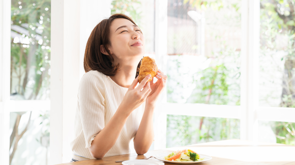 Sweet Cravings: క్రేవింగ్స్‌ను అదుపు చేయలేకపోతున్నారా? చిప్స్, చాక్లెట్లకు బదులు ఇవి తీసుకోండి