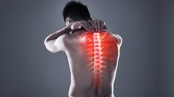 Back Pain: వెన్ను నొప్పి బాధిస్తోందా? మందులు వాడకుండానే ఇలా సులభంగా తగ్గించుకోండి!