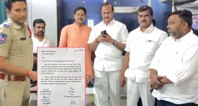 Bandi Sanjay: 100 కోట్ల ఒప్పందమా? ఆధారాలు చూపండి! బండి సంజయ్‌పై కాంగ్రెస్ నేతలు పోలీసులకు ఫిర్యాదు