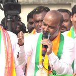 Bandi Sanjay: ఖబడ్డార్.. మేం నక్సలైట్లనే ఎదురించాం.. పోలీసులకు, ఎమ్మెల్యేకు బండి సంజయ్ వార్నింగ్