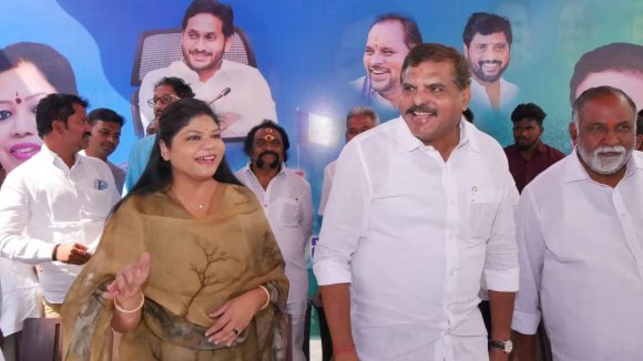 Botsa Anusha: బొత్స అనూష రాజకీయ ప్రవేశంపై.. ఉత్తరాంధ్రలో కొత్త చర్చ