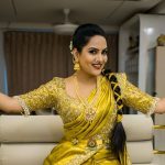 Actress Himaja: ట్రోలర్స్ కి హిమజా గట్టి కౌంటర్.. ఇన్ డైరెక్ట్ గా చంపేస్తున్నారంటూ!