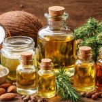 Hair Care tips: ఆముదంలో వీటిని కలిపి తలకు పట్టించారంటే జుట్టు ఒత్తుగా పెరిగేస్తుంది